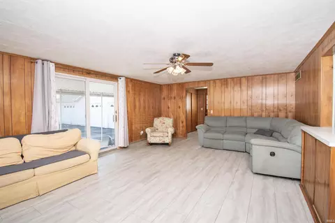 412 E Michigan St, Lagrange, IN 46761 photo 16