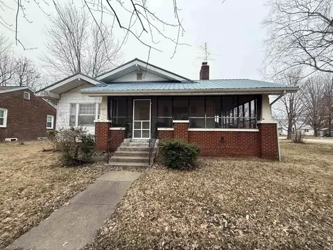 405 E North St, Winslow, IN 47598