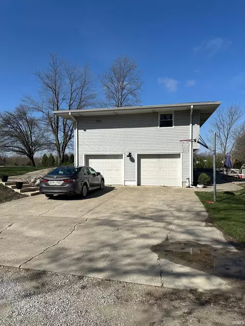 616 E 350 South Rd, Wabash, IN 46992 photo 2