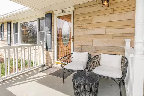 4517 E Deckard Dr, Bloomington, IN 47408 photo 2