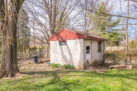 4517 E Deckard Dr, Bloomington, IN 47408 photo 24