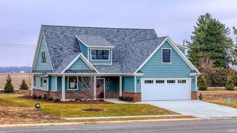 15 Creekside Ln, Wabash, IN 46992