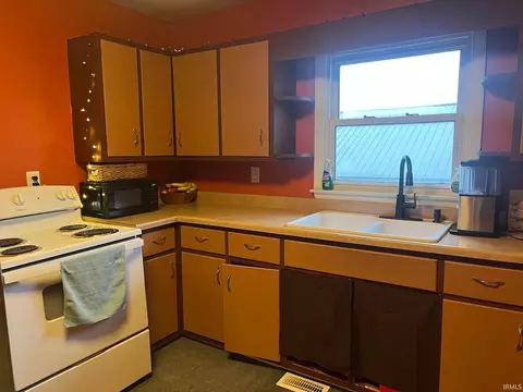 Kitchen - 907 Walnut St, Oolitic, IN 47451 photo 4 of 4