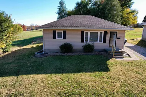 Exterior - 536 E 9th St, Mount Vernon, IN 47620 photo 3 of 3