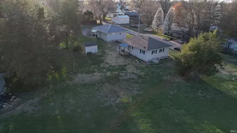 View/Area - 536 E 9th St, Mount Vernon, IN 47620 photo 2 of 3