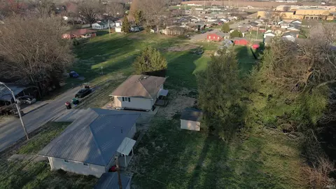 View/Area - 536 E 9th St, Mount Vernon, IN 47620 photo 3 of 3