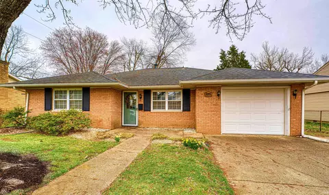 5905 Shelbourne Rd, Evansville, IN 47710