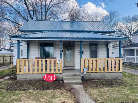 607 W Lake Ave, Plymouth, IN 46563