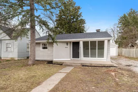 2605 Poinsette Dr, Fort Wayne, IN 46808