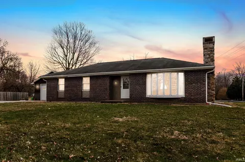 400 Robson Rd, Winona Lake, IN 46590