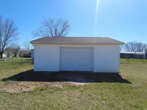 700 Diana St, Mitchell, IN 47446 photo 16