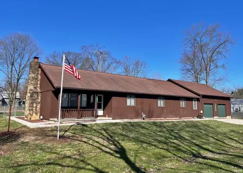 13606 W Parker St, Linton, IN 47441