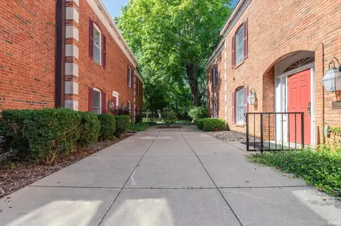 Exterior - 2604 E 2nd Unit C St, Bloomington, IN 47401 photo 1 of 10