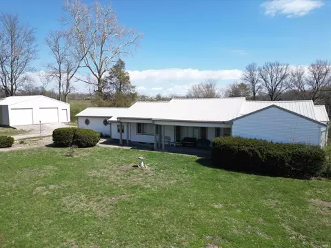 2052 N St Rd 61, Petersburg, IN 47567