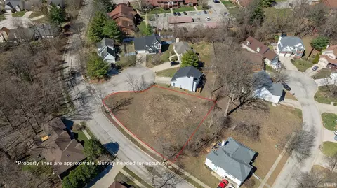 1017 Erin Ct, Bloomington, IN 47401