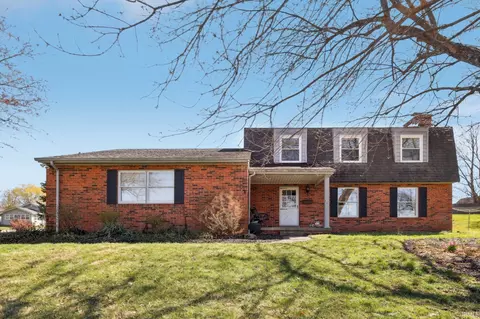 4 Cavanaugh Ct, Salem, IN 47167