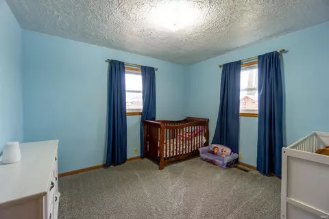 807 E 48th St, Marion, IN 46953 photo 13