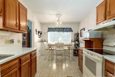 6229 Deville Pl, Fort Wayne, IN 46835 photo 10