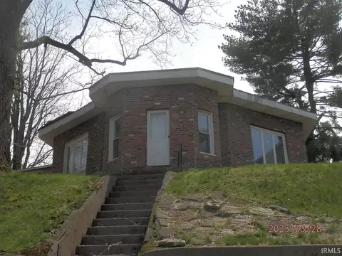 410 Walnut St, Rockport, IN 47635