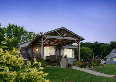 1850 N Shore Dr, Rome City, IN 46784