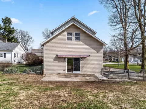 Exterior - 418 Vine St, Lagrange, IN 46761 photo 2 of 5