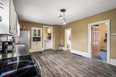 Kitchen - 418 Vine St, Lagrange, IN 46761 photo 2 of 2