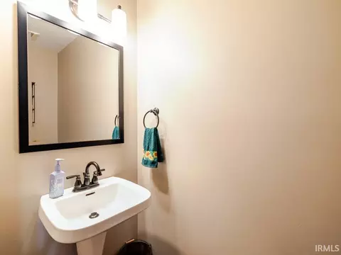 1016 E Jennifer Dr, Bloomington, IN 47401 photo 17
