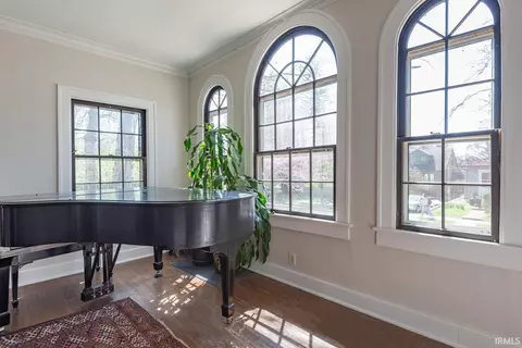 915 E 1st St, Bloomington, IN 47401 photo 9