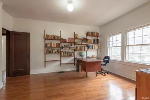 915 E 1st St, Bloomington, IN 47401 photo 15