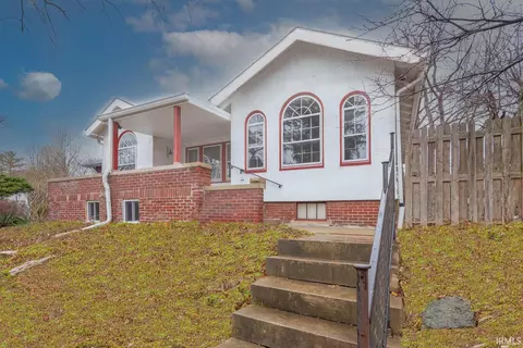 915 E 1st St, Bloomington, IN 47401 photo 1