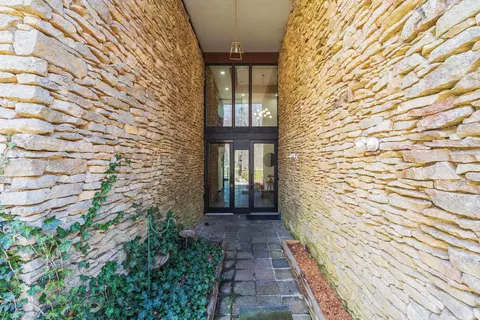 Entry Way - 6891 E Trailway Dr, Bloomington, IN 47408 photo 1 of 9