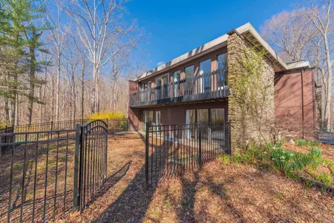 Exterior - 6891 E Trailway Dr, Bloomington, IN 47408 photo 4 of 7
