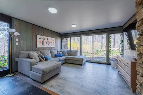 Living - 6891 E Trailway Dr, Bloomington, IN 47408 photo 2 of 2