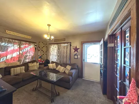 1514 Mill St, Jasper, IN 47546 photo 2
