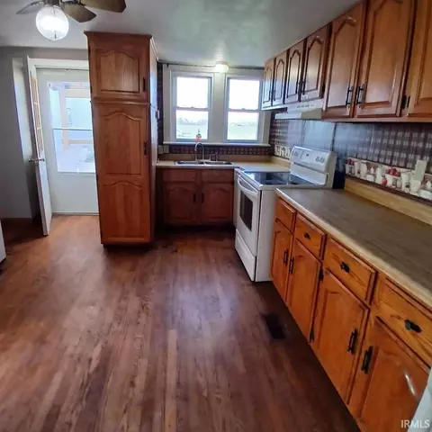 Kitchen - 10771 E 1000 N Rd, Odon, IN 47562 photo 1 of 2