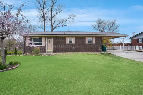 11301 Denzer Rd, Evansville, IN 47712