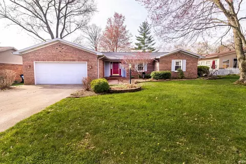 2521 Deerfield Dr, Evansville, IN 47725