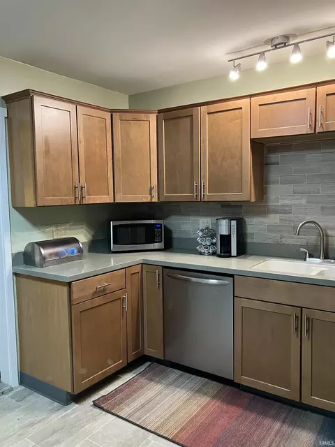Kitchen - 121 W Hoosier St, Bloomington, IN 47403 photo 3 of 3