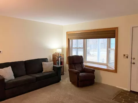 Living - 121 W Hoosier St, Bloomington, IN 47403 photo 2 of 3