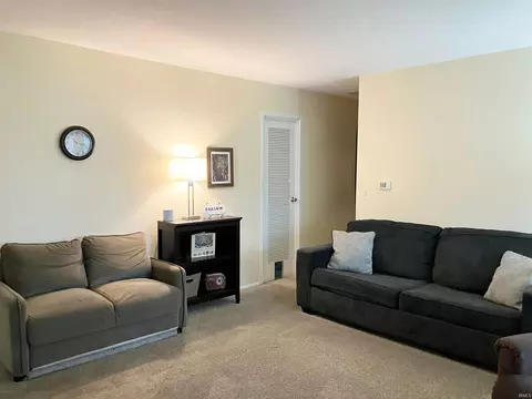 Living - 121 W Hoosier St, Bloomington, IN 47403 photo 1 of 3