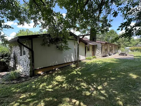 Exterior - 40 Ramey Dr, Mitchell, IN 47446 photo 11 of 11
