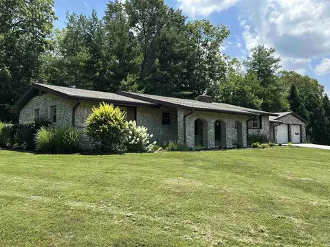 Exterior - 40 Ramey Dr, Mitchell, IN 47446 photo 6 of 11