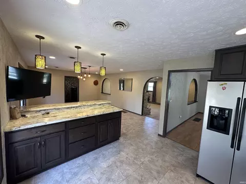 Kitchen - 40 Ramey Dr, Mitchell, IN 47446 photo 4 of 6