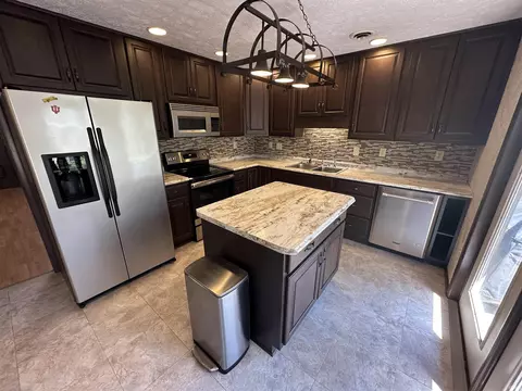 Kitchen - 40 Ramey Dr, Mitchell, IN 47446 photo 6 of 6