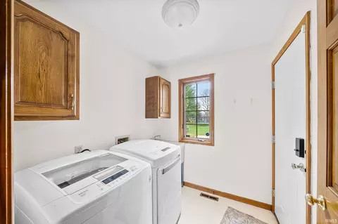 51570 Bluffside Ct, Granger, IN 46530 photo 12