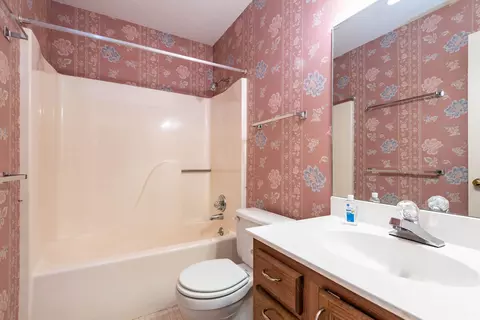 703 E Pepperridge Dr, Bloomington, IN 47401 photo 22