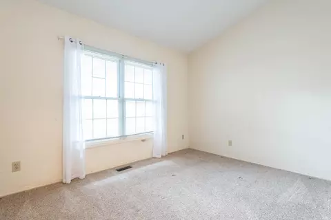703 E Pepperridge Dr, Bloomington, IN 47401 photo 20