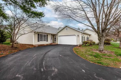 703 E Pepperridge Dr, Bloomington, IN 47401 photo 1