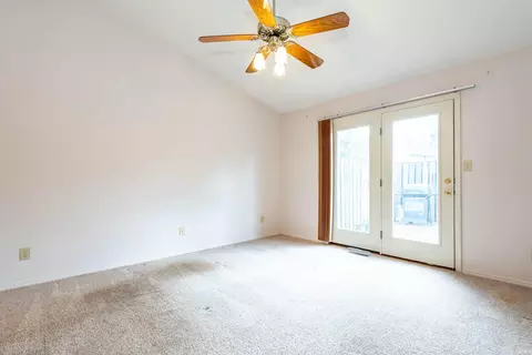703 E Pepperridge Dr, Bloomington, IN 47401 photo 15