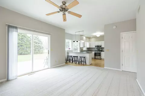 Living - 52103 Eagle Chase Dr, Granger, IN 46530 photo 4 of 5